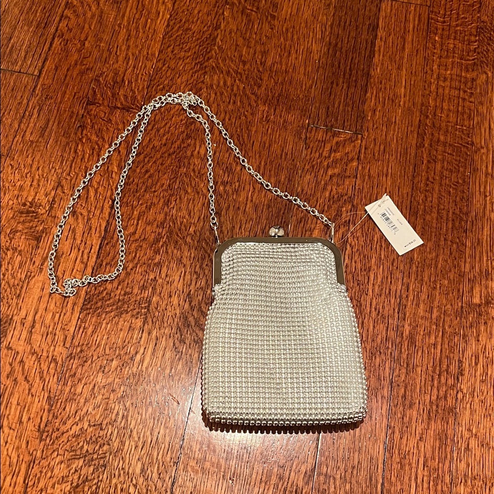 NWT Elegant Jessica McClintock Silver Chain Bag